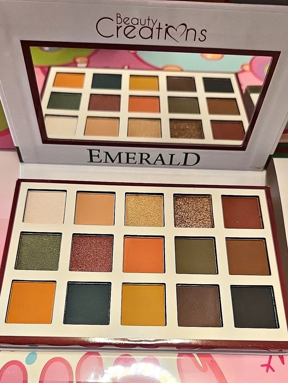 Beauty Creations Emerald Eyeshadow Palette Multicolor NWT